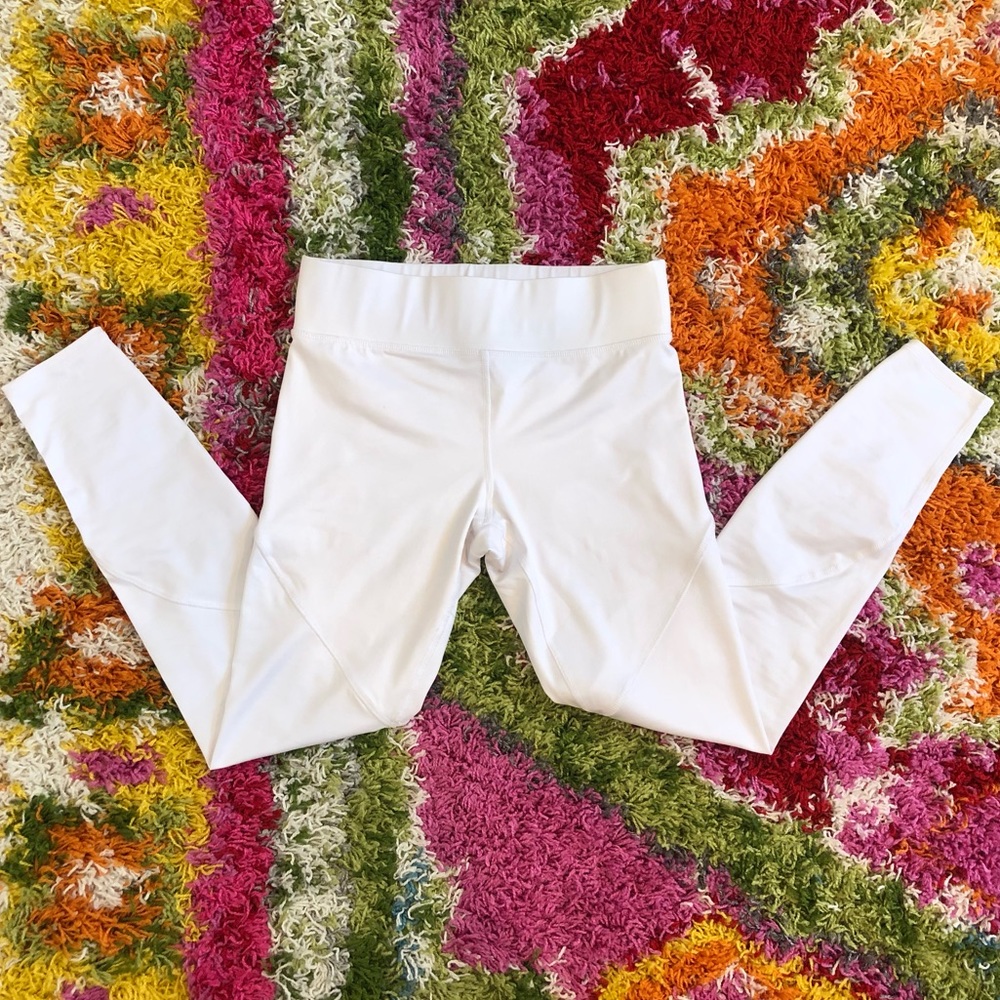 Forever 21 white gym workout leggings, M